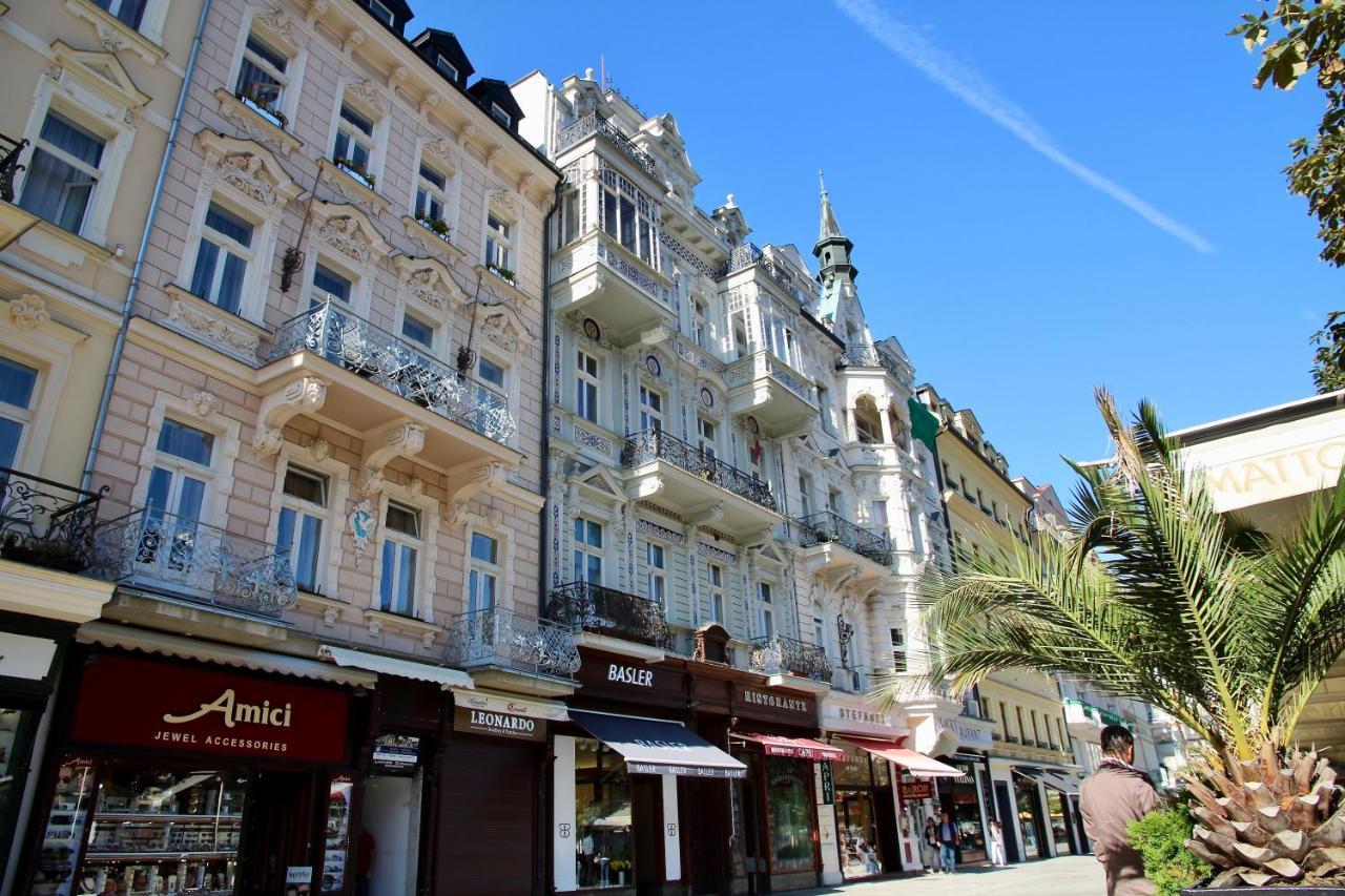 Apartman Sylva Na Stare Louce 42 Karlovy Vary Bagian luar foto